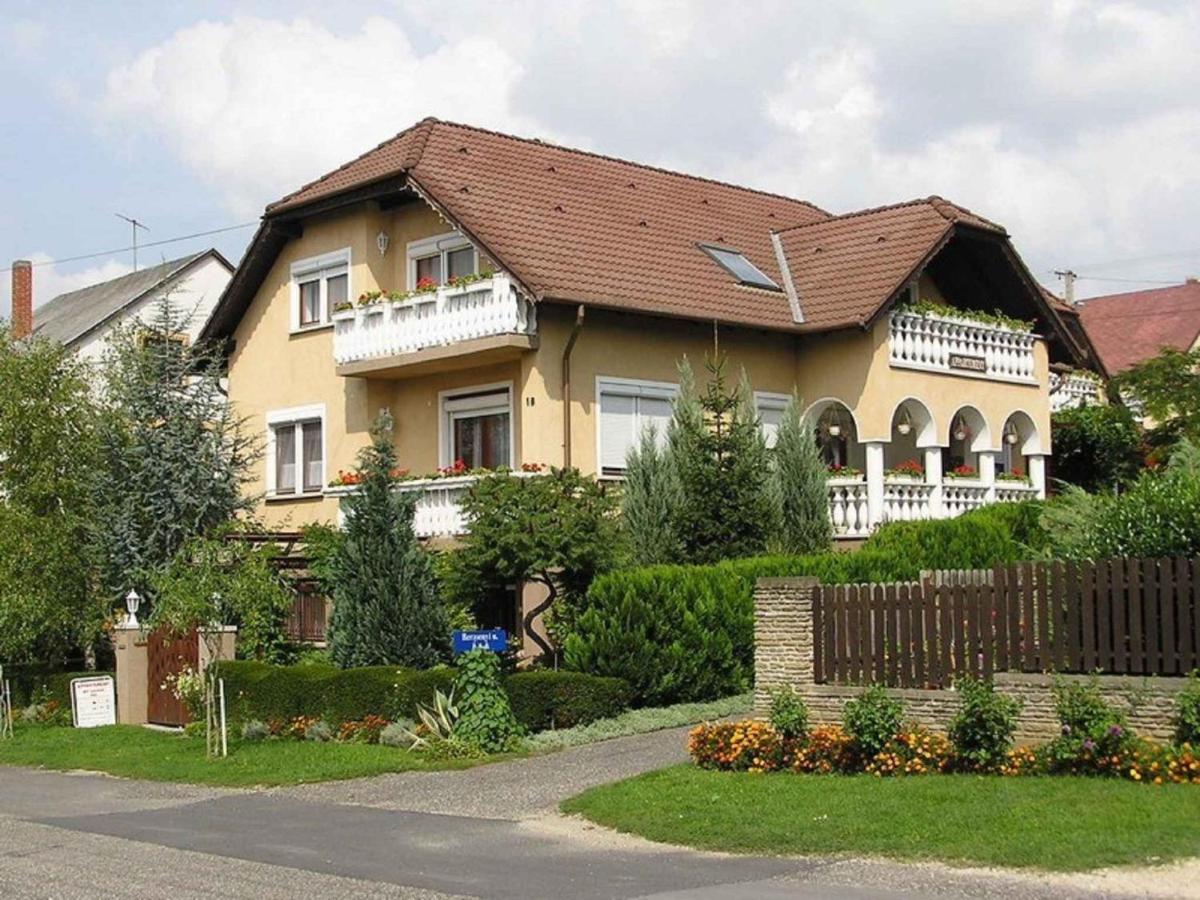 Apartment In Heviz/Balaton 18913 エクステリア 写真